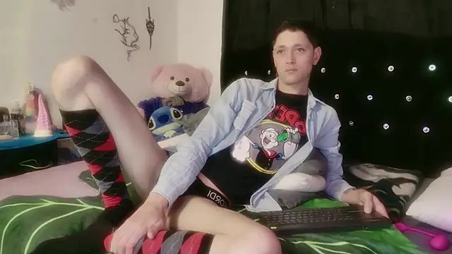 Tyler cat online show from 02-07-26, 12:24