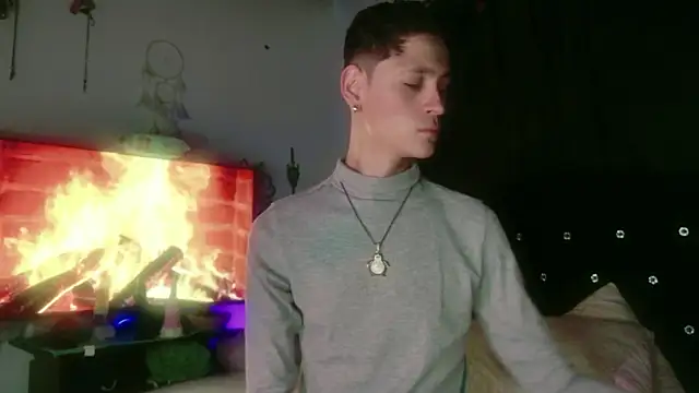 Tyler cat online show from 11-03-25, 12:42