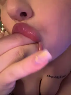 KellyMoors online show from 02-20-26, 06:26