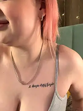 KellyMoors online show from 11-26-25, 10:15