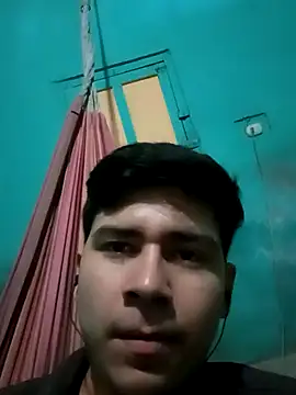 Snapshot of Travieso_loco9 chatting on 10-05-25, 04:31 Travieso loco9 online show from 10-05-25, 04:31