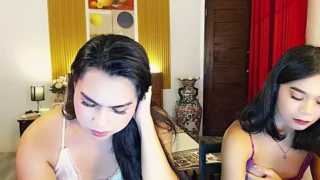 fallinLunaxX online show from 10-27-25, 04:19