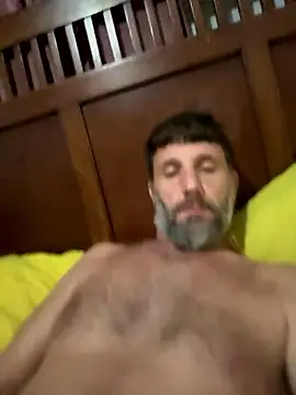 Snapshot of beastmaster504 chatting on 01-10-26, 12:44 beastmaster504 online show from 01-10-26, 12:44