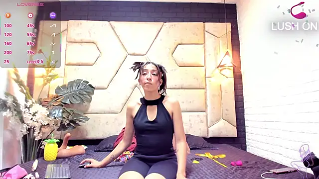 Julieta Slav3 online show from 03-26-26, 09:13