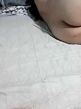 tulip-bae online show from 10-07-25, 03:29
