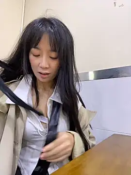 Snapshot of yourkeer chatting on 10-19-25, 09:01 yourkeer online show from 10-19-25, 09:01