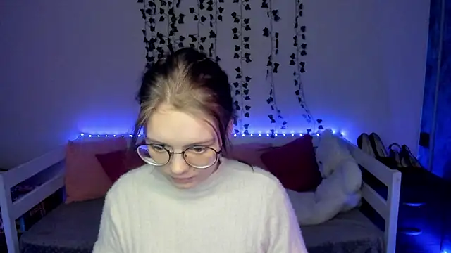 shy elina01 online show from 10-18-25, 10:39