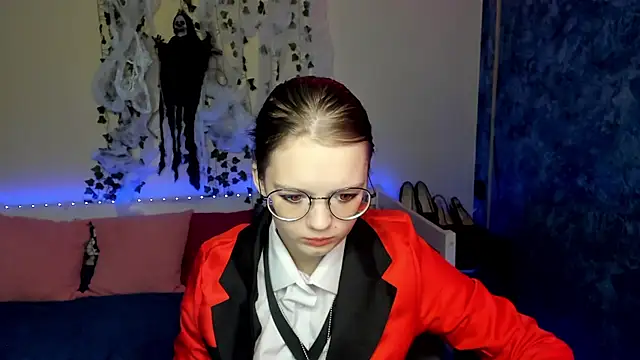 shy elina01 online show from 10-31-25, 10:56