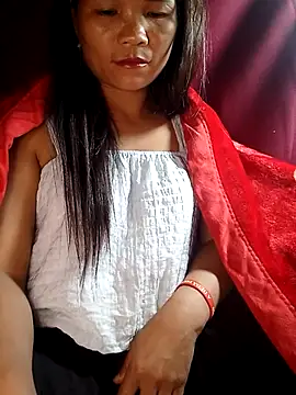 Snapshot of maybaby- chatting on 10-18-25, 03:47 maybaby- online show from 10-18-25, 03:47