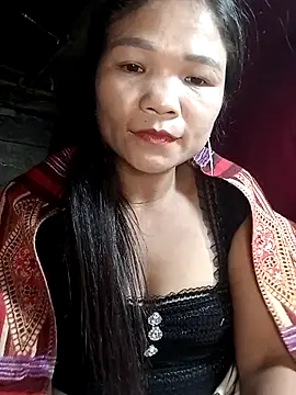 Snapshot of maybaby- chatting on 10-21-25, 11:31 maybaby- online show from 10-21-25, 11:31