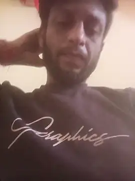 Snapshot of playboyMH1 chatting on 10-04-25, 07:54 playboyMH1 online show from 10-04-25, 07:54