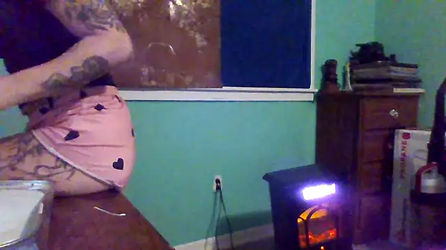 Snapshot of Rileyy7tk chatting on 12-15-25, 08:20 Rileyy7tk online show from 12-15-25, 08:20