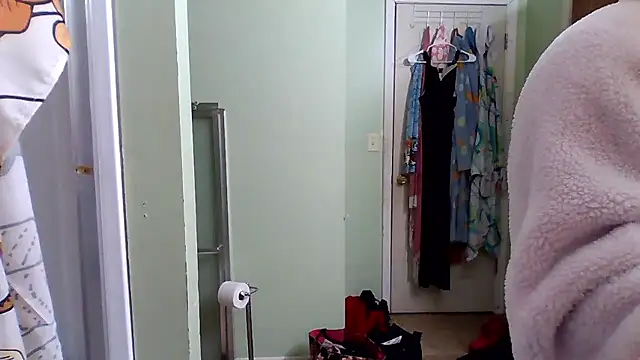 Snapshot of Rileyy7tk chatting on 01-14-26, 07:50 Rileyy7tk online show from 01-14-26, 07:50