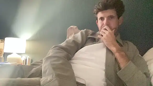 Snapshot of VersaGoo chatting on 10-09-25, 03:12 VersaGoo online show from 10-09-25, 03:12