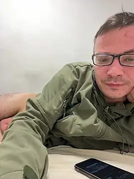 viktor1992-1-1 online show from 02-24-26, 07:48