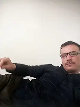 viktor1992-1-1 online show from 05-06-26, 06:06