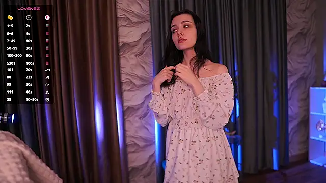 ElizabethMilller  online show from 04-11-26, 10:24