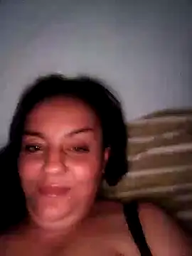 Snapshot of pasajuis chatting on 10-29-25, 12:20 pasajuis online show from 10-29-25, 12:20