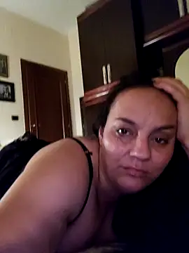 Snapshot of pasajuis chatting on 10-16-25, 01:58 pasajuis online show from 10-16-25, 01:58