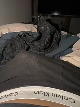 Snapshot of BBC_05_01 chatting on 10-30-25, 05:28 BBC 05 01 online show from 10-30-25, 05:28