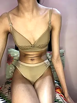 Hotty kaira online show from 10-31-25, 12:02