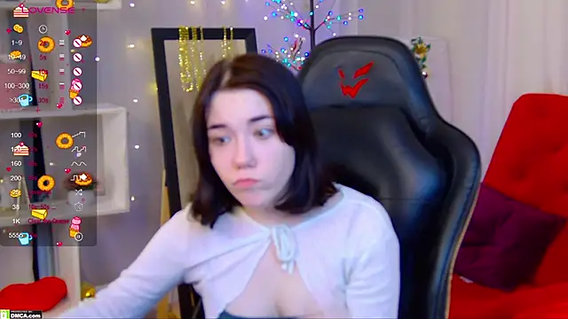 Kelly foox online show from 12-21-25, 12:13