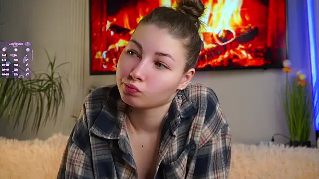 BrittGupton online show from 04-05-26, 02:29