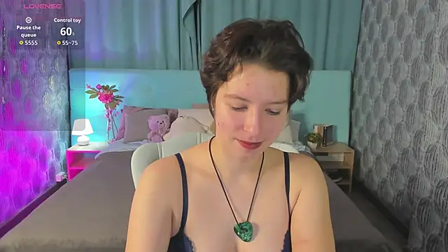 Sara Frayer online show from 01-09-26, 01:01