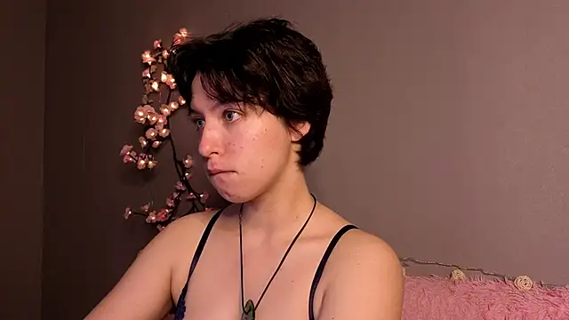 Sara Frayer online show from 01-12-26, 12:50