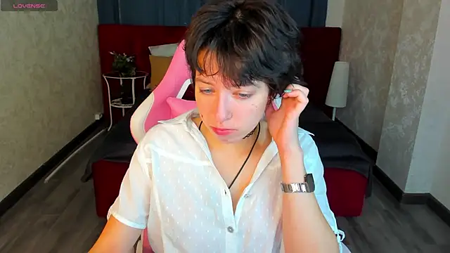 Sara Frayer online show from 10-09-25, 12:55