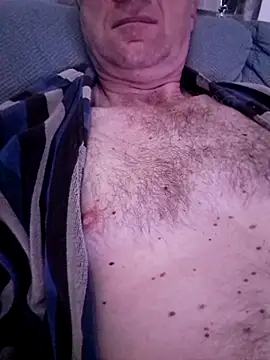 Snapshot of Vintermelon2 chatting on 02-15-26, 07:51 Vintermelon2 online show from 02-15-26, 07:51