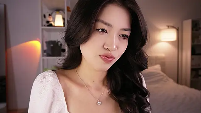 Snapshot of yourlittlesunrise_ chatting on 05-17-26, 04:56 yourlittlesunrise online show from 05-17-26, 04:56