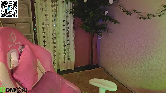 L1na Reeds online show from 02-20-26, 01:02