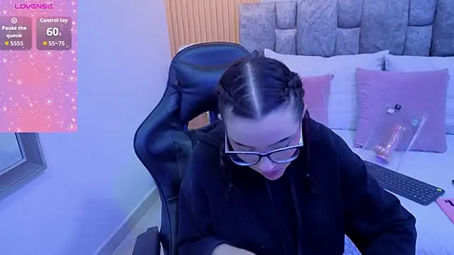 angel  kiss online show from 01-17-26, 11:36