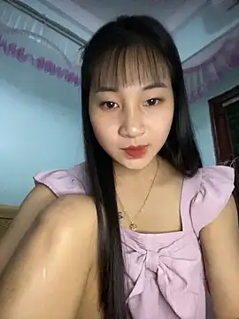 banlinh004 online show from 10-28-25, 02:16