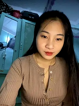 banlinh004 online show from 12-04-25, 01:10