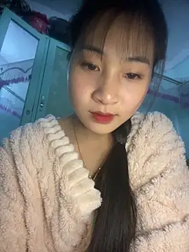 banlinh004 online show from 12-21-25, 02:41