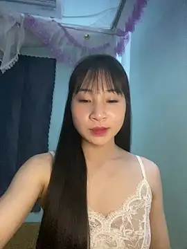 Snapshot of banlinh004 chatting on 06-17-26, 02:38 banlinh004 online show from 06-17-26, 02:38