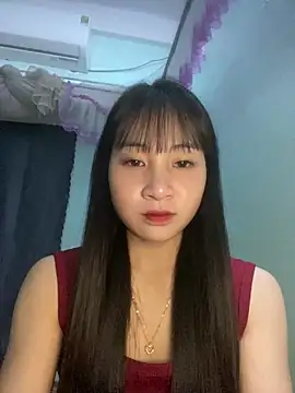 Snapshot of banlinh004 chatting on 05-04-26, 03:26 banlinh004 online show from 05-04-26, 03:26