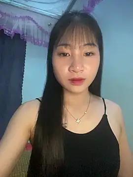 Snapshot of banlinh004 chatting on 07-22-26, 01:35 banlinh004 online show from 07-22-26, 01:35