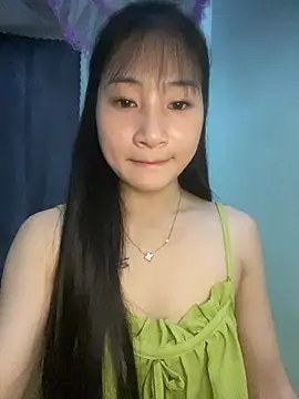 Snapshot of banlinh004 chatting on 07-10-26, 01:55 banlinh004 online show from 07-10-26, 01:55