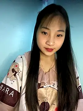 banlinh004 online show from 10-21-25, 01:43