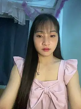 Snapshot of banlinh004 chatting on 05-31-26, 02:56 banlinh004 online show from 05-31-26, 02:56