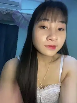 Snapshot of banlinh004 chatting on 05-12-26, 02:34 banlinh004 online show from 05-12-26, 02:34