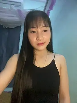 Snapshot of banlinh004 chatting on 05-17-26, 03:12 banlinh004 online show from 05-17-26, 03:12