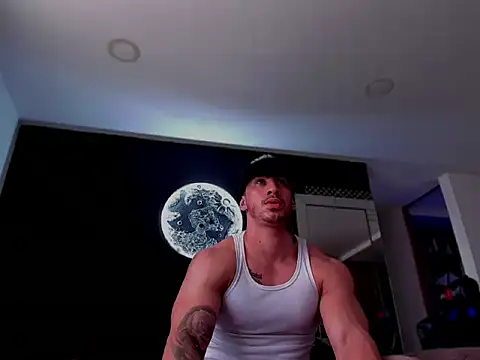 Snapshot of Dammianmiller chatting on 03-22-26, 03:24 Dammianmiller online show from 03-22-26, 03:24