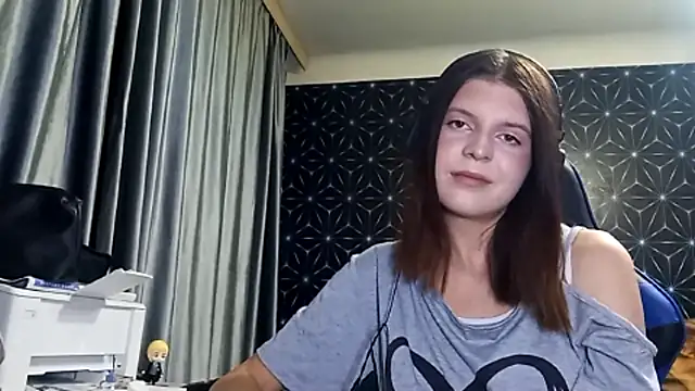 LissaKradfer online show from 10-07-25, 01:23