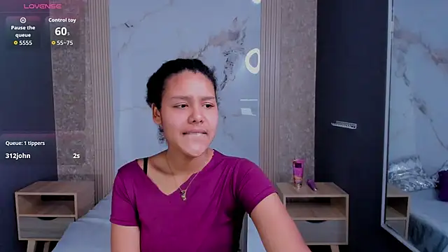 AriaVega online show from 11-17-25, 11:36