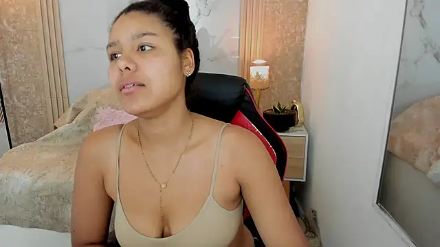 Snapshot of AriaVega chatting on 05-22-26, 12:47 AriaVega online show from 05-22-26, 12:47