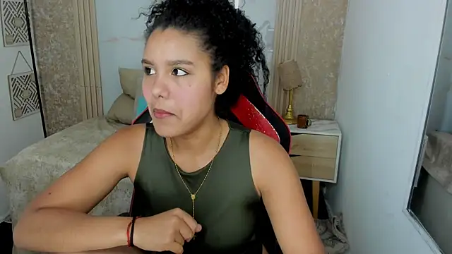 Snapshot of AriaVega chatting on 05-26-26, 02:26 AriaVega online show from 05-26-26, 02:26